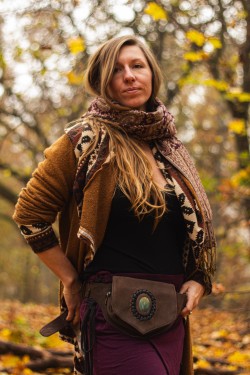 Kožená brašna serpentin, styl list