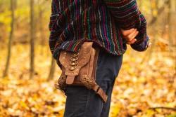 Kožená brašna se 4 kapsami styl "bojovník"