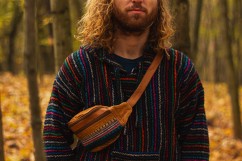 Kožená ledvinka tribal vzor pruhy