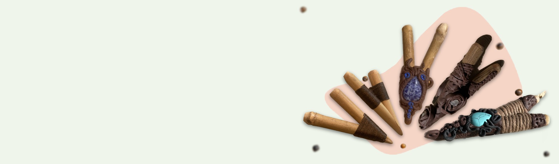 Ručně vyráběné šamanské nástroje